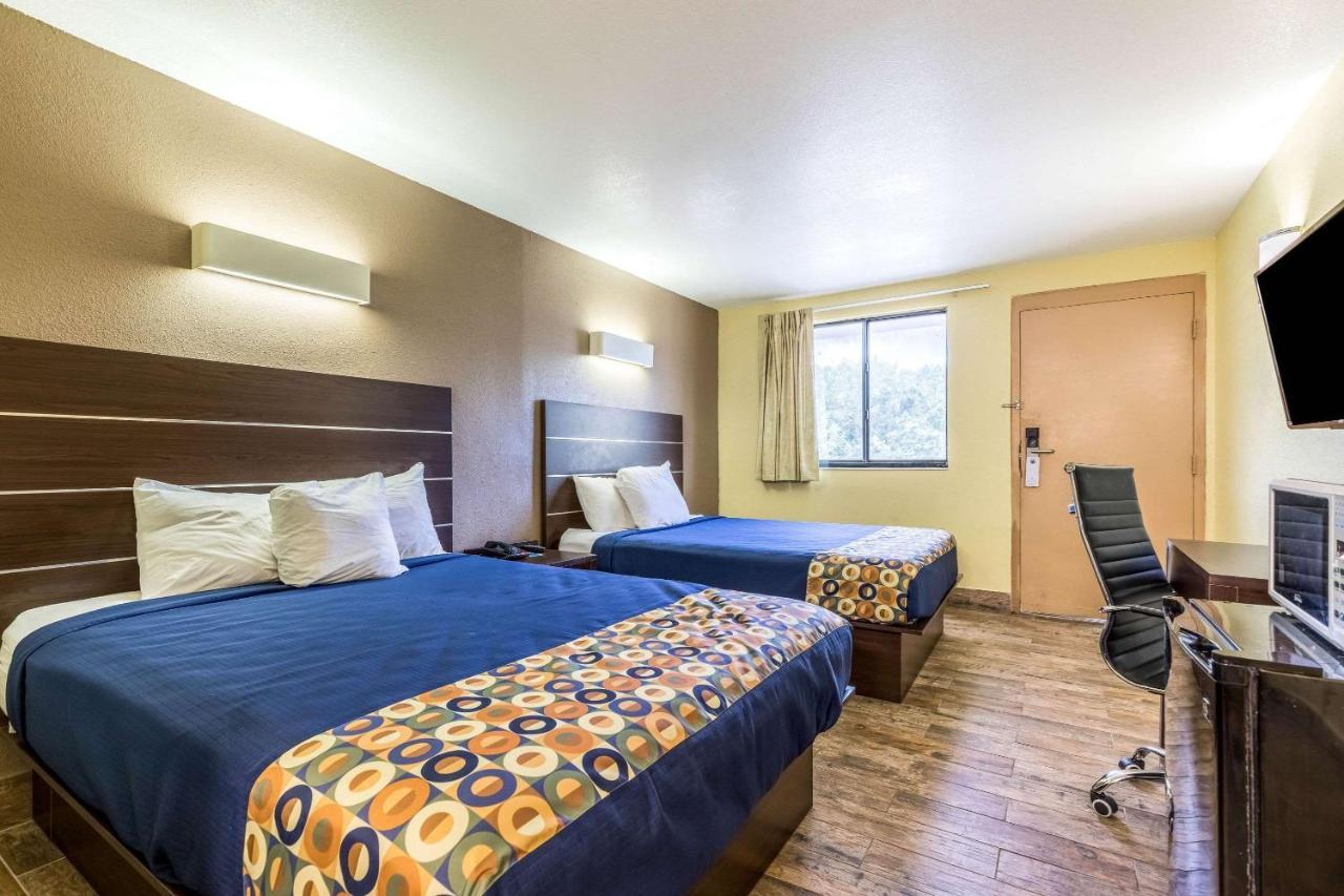 Rodeway Inn Fairgrounds-Casino Тампа Екстериор снимка